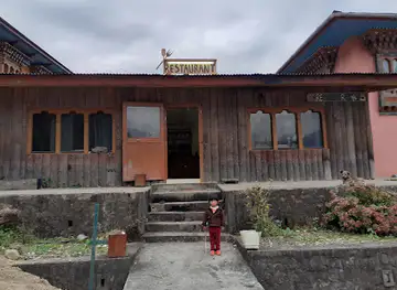 Pangkhab restaurant jungomlo