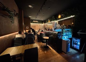 spain/madrid/chueca/restaurant/shlen
