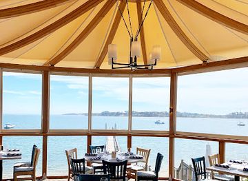 massachusetts/cape-cod/restaurant/outer-bar-grille