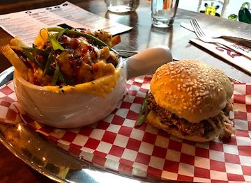 canada/halifax/restaurant/2-doors-down-food-wine-halifax