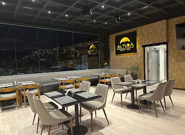 bolivia/chacaltaya/restaurant/altura-resto-bar