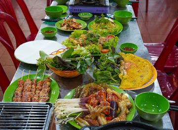 vietnam/dalat/xuan-huong-lake/restaurant/quan-an-bich-thuy