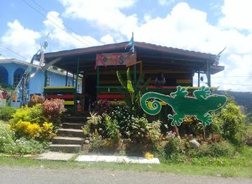 saint-lucia/marigot-bay/restaurant/roots-2