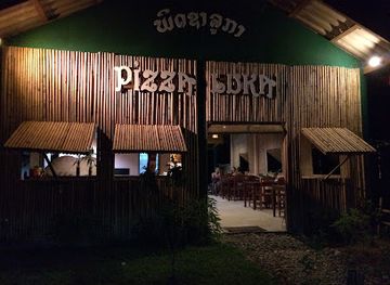 laos/vientiane-province/restaurant/pizza-luka