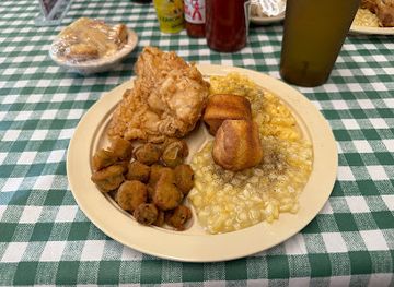 alabama/central-alabama/restaurant/dots-soul-food-restaurant
