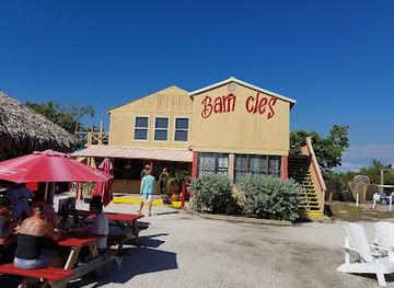 florida/captiva-island/restaurant/mainstay-and-barnacles-bar
