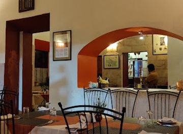india/panaji/fontainhas/restaurant/horse-shoe-bar-restaurant