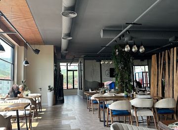 albania/devoll/restaurant/dolfi-s-house