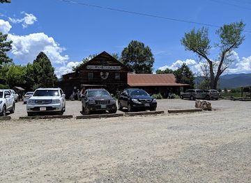 new-mexico/carson-national-forest/restaurant/farmhouse-cafe-and-bakery