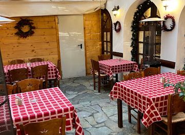 greece/delphi/restaurant/phterolakka