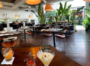 nigeria/south-south/restaurant/slow