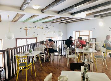 czechia/olomouc/restaurant/bistro-bistra-krava