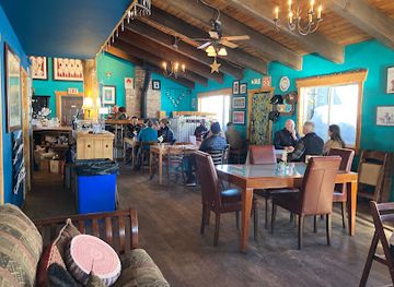 california/mammoth-lakes/restaurant/dos-alas-cubarican-cafe-lounge