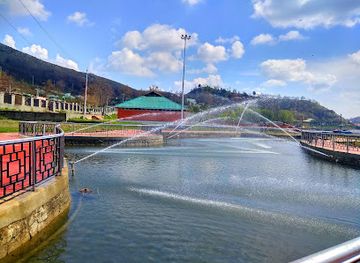 india/kashmir-great-lakes/restaurant/lake-view-restaurant