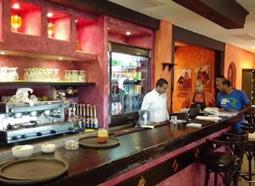 egypt/alexandria/bolkly/restaurant/ole