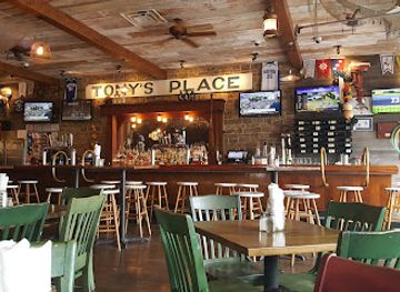 ohio/put-in-bay/restaurant/reel-bar-put-in-bay