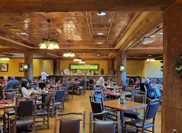 missouri/ozarks/restaurant/the-keeter-center-dining