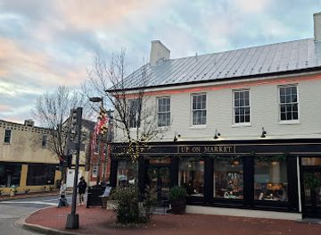 maryland/frederick/restaurant/up-on-market-street