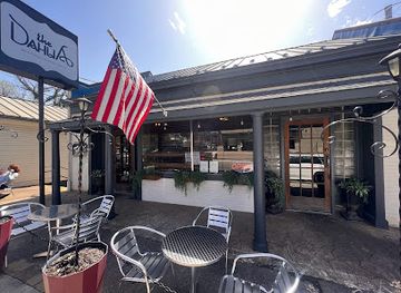 virginia/lynchburg/restaurant/the-dahlia