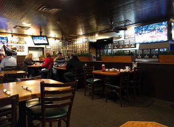 illinois/schaumburg/restaurant/village-tavern-grill