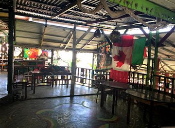 saint-vincent-and-the-grenadines/union-island/restaurant/island-paradise