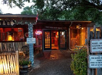 new-mexico/taos/restaurant/taos-pizza-out-back