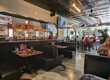 kentucky/fort-thomas/restaurant/tickle-pickle-restaurant