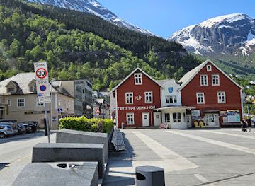 norway/trolltunga/restaurant/thai-take-away-odda-as