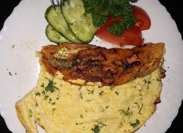 lithuania/trakai-island-castle/restaurant/kibinene