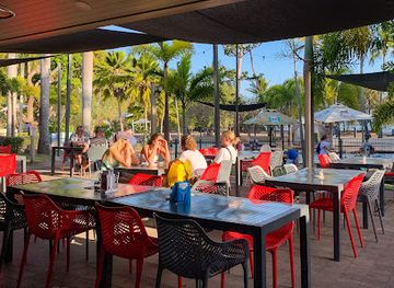 australia/magnetic-island/restaurant/arcadia-village-hotel