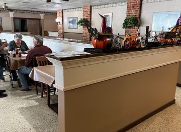 louisiana/atchafalaya-national-heritage-area/restaurant/soileau-s-dinner-club