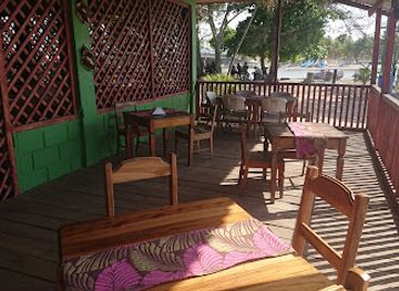 honduras/tela/restaurant/restaurante-steak-house