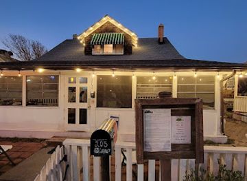 virginia/virginia-beach/restaurant/tautog-s-restaurant