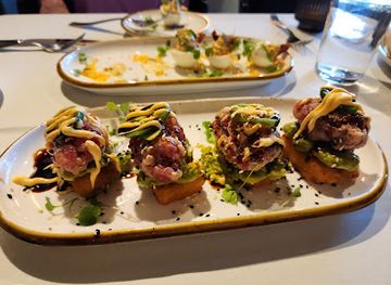 texas/midland/restaurant/little-bohemian