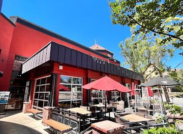 california/santa-clarita/restaurant/bj-s-restaurant-brewhouse