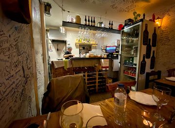 portugal/lisbon/bairro-alto/restaurant/bar-do-chico-bairro-alto