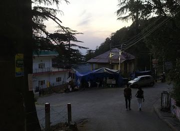 india/shimla/summer-hill/restaurant/momo-chowk