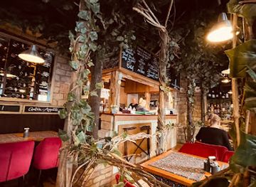 hungary/budapest/restaurant/belvarosi-lugas-restaurant