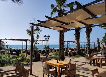 lebanon/sidon/restaurant/taracina-seaside