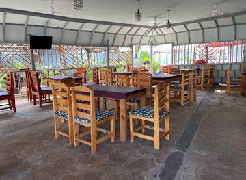 tanzania/mahale-mountains-national-park/restaurant/choma-hut