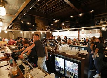 massachusetts/gloucester/restaurant/the-cut-stage-studio-restaurant-bar