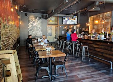 nebraska/omaha/blackstone-district/restaurant/noli-s-pizzeria-blackstone