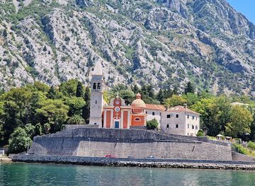 montenegro/zeta-river-valley/restaurant/kafe-centar