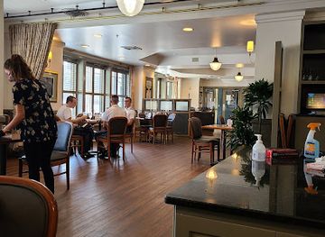 south-carolina/charleston/king-street-historic-district/restaurant/the-swamp-fox-restaurant