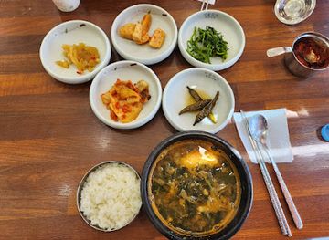 south-korea/north-chungcheong-province/restaurant/seoul-restaurant-olgaengyi-haejangguk