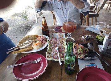 mexico/los-altos-de-jalisco/restaurant/mariscos-san-mar-del-compa-mayo-la-laja