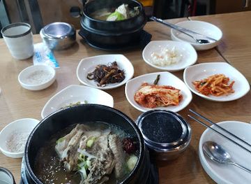 south-korea/jeonju/nambu-market/restaurant/ujungsikdang