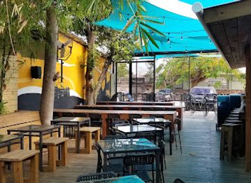 puerto-rico/ponce/restaurant/19-barrios-pizza-ponce