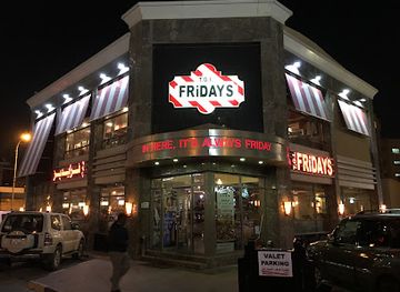 qatar/al-jassasiya-rock-carvings/restaurant/tgi-friday-s