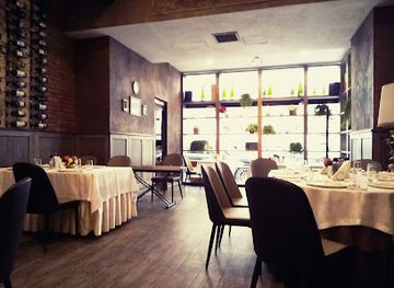 moldova/chisinau/restaurant/sisters